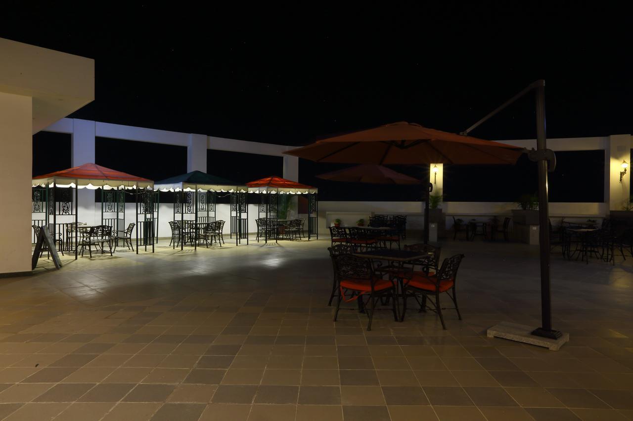 Grand Hotel Nawanshahr Nawashahr Exterior photo