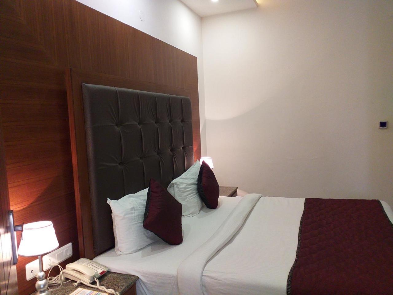 Grand Hotel Nawanshahr Nawashahr Exterior photo