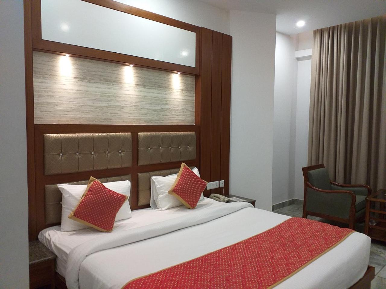 Grand Hotel Nawanshahr Nawashahr Exterior photo
